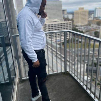 LivinLife‼️ TwentyEight Shxt #FOREVERLLHAM #HOTTSHVT🌎 #OshunSon