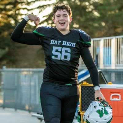 🇨🇦c/o 24, OL/DL, 6’5 305 lbs, 3.5 gpa, MHHS, gavincanavan68@gmail.com, 403 928 3420