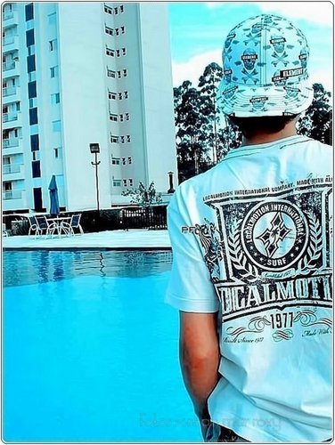 -  Sou Feio, Lerdo, Metido, Burro, Magrelo, Cabelo Duro, Dente Podre, Cheio De Espinha, Sujo, Mudo, Cego, Chato, Bobo e ninguem me quer ! Best @silva_bruniinha
