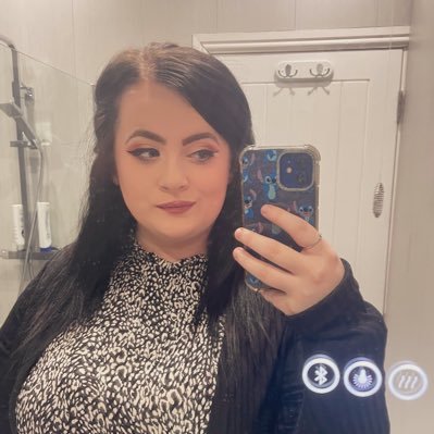 She/Her || Actor based in the North East 1/4 of @Menstrualrageco 🖤💖 || Studying at The Northern School of Art