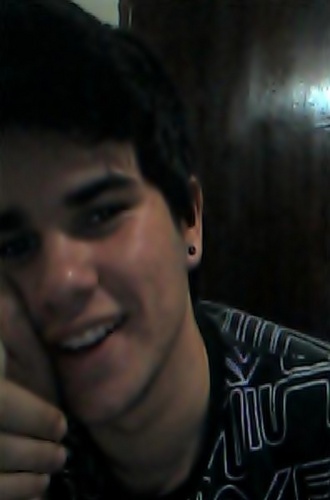 Sem virgulas. Sem ponto final. Sem brigas. Sem separação. Sem dor. Somente amor e uma dose de vodka, por favor. 
http://t.co/Me9OlbbQjK