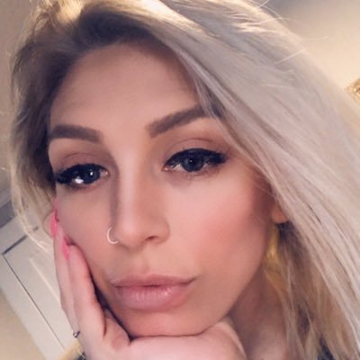 vanna11792's profile picture. Someone else is happy with less than what you have.