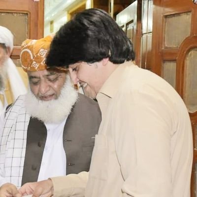 UsmanUl76516126's profile picture. MEDICAL STUDENT