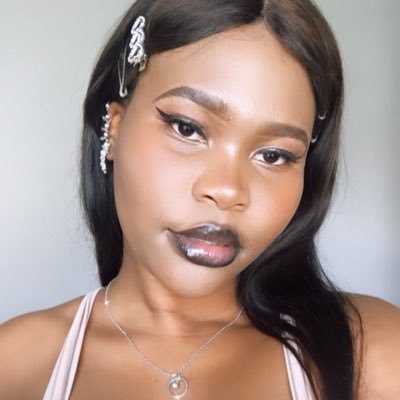 mandisa_mtola's profile picture. IG: mandy_dgm