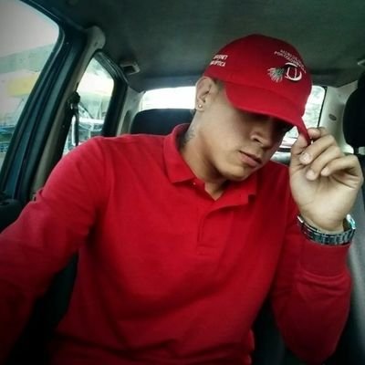 Soy uma perdón muy divertida y muy sociable con todo mundo....