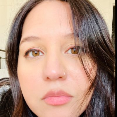 Jess__La's profile picture. Latina 🇪🇨 | 🐶 🌱 mom |UI/UX Designer | Aspiring coder 👩🏻‍💻