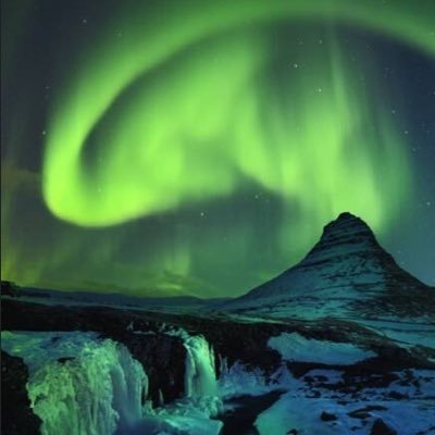 leo_bo4's profile picture. not a finsub, just enjoying the view