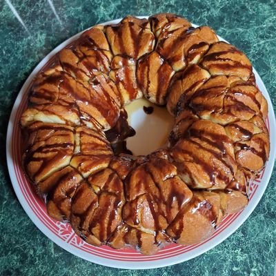 Dms always open, love to make new friends, gaming buddies, ect...
I am a chef/patisserie as well as a bartender!