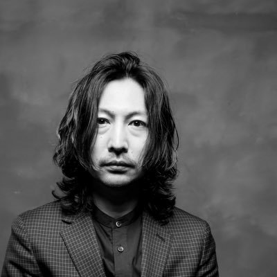 「MILKRUN」「AUDIO RULEZ」「MAGIC PARTY」を経て現在作家として活動中。倉木麻衣/IDOLiSH7/超特急/欅坂46/NMB48/さくら学院/「Free! -Eternal Summer-」ED/「神のみぞ知るセカイ」女神篇OP/ラブライブ!/黒子のバスケ/金色のコルダ…