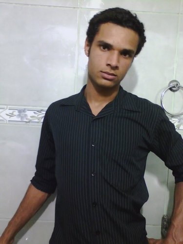 Sou legal pra quem me acha,e chato pra quem não me conhece,se me conhecer vai perceber q eu sou muito mais do q vc pode imaginar!!assim sou eu vlw!!