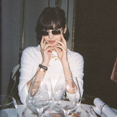 pinkpraew93's profile picture. ʙʟᴀᴄᴋᴘɪɴᴋ, ᴛʀᴇᴀsᴜʀᴇ