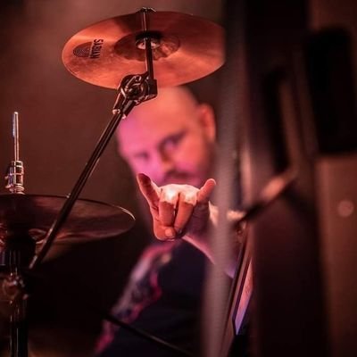 #Drummer and founder of @KIMURAmetal
https://t.co/DmAIf0ez2Y https://t.co/plpr9en9qC
#metal #music #pearldrums #sabian #roland