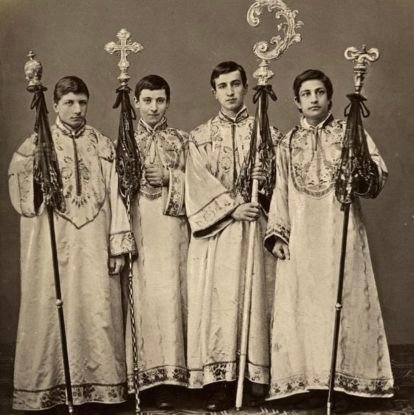 pkasare_'s profile picture. hold fast to that which is good