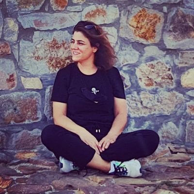 mbyesilyurt's profile picture. Gülümsemeyi bırakma...