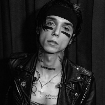 18+ (RP/FAKE not Andy Biersack) Stand up for what you believe in, even if it means standing alone