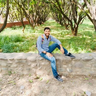 Sunita08101998's profile picture. Teacher