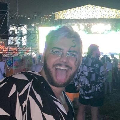 rogerjuniorr's profile picture. bi and proud 🏳️‍🌈