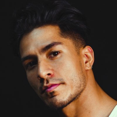 IZELPELIGROSOS's profile picture. 