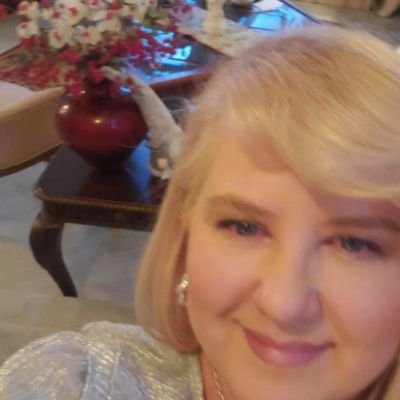 MICHELE94623706's profile picture. Lost my 5th account. 
Trump is my President 🇺🇲
Please help me build my account.