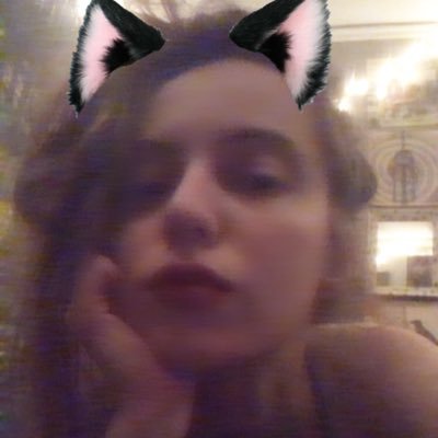 s_y_b___'s profile picture. viva la résistance