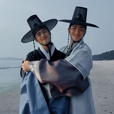 365Honey_'s profile picture. Mi vida se resumen:
▪︎ Amante a las series: China, Taiwán, Japonesa  y Corea.