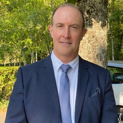 Tête de liste et conseiller municipal.Anc.officier de réserve.Soutien Z et SK face aux périls menaçant la 🇫🇷! Candidat investi 6eme circonscription 68