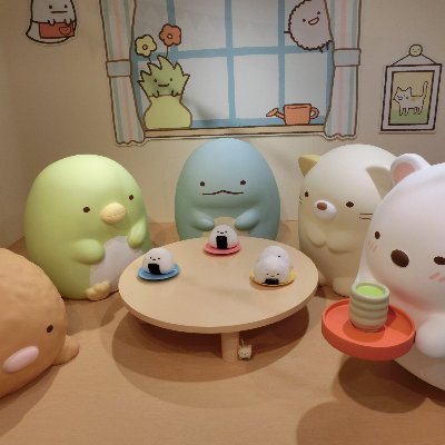 eririn_2eriko3's profile picture. 個性的で可愛いものが好物です。