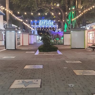 TByte_'s profile picture. in miami down town for the weekend..me and my hubby looking for mingle with a couple :)