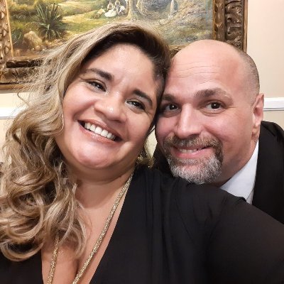 Escritora amateur, adicta a las empanaditas chinas, puta, loca, bruja, piquetera, y paraguaya.