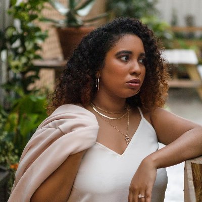 Real-Life Working Mom // 💍 👨👩👧👦 🇮🇳🇺🇸
Corporate Digital Marketer
∞ Founder of @womenruleclub
📍Orlando | 📧 safia@safiaalice.com