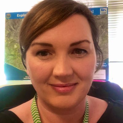 OneMoreLizSmith's profile picture. 