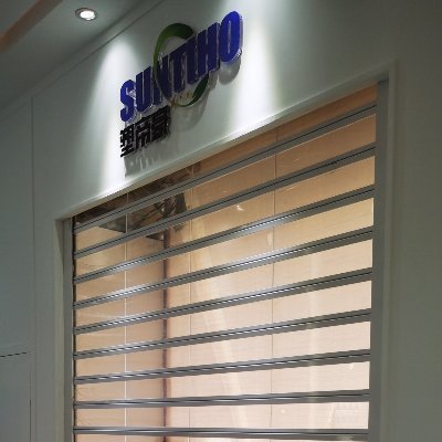 Professional  on  polycarbonate rolling shutter doors,  aluminum rolling shutter doors and folding doors.