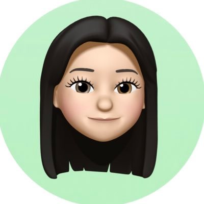 Hola soy Laura! hago un poco de todo en principio soy diseñadora, pero a ratos soy fotógrafa y en ocasiones dibujo 🙃