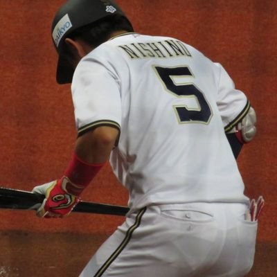 2013年からオリックスが好きになりました。2022は頻繁に京セラに出没する予定です。
オリックスファンの皆さん、よろしくお願いします👋