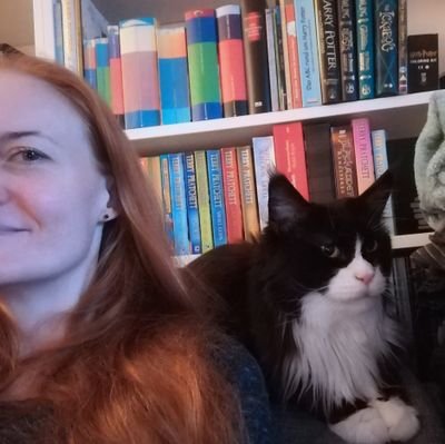 metadata librarian | book nerd 📚 | hiking enthusiast 🏔️🥾 | cat lover 🐱 | Antifa