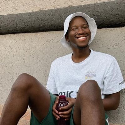 usinethembaJele Profile Picture