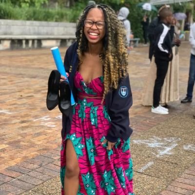 RoyaltyGux2's profile picture. 💕Love, light and knowledge 
✍LIFE BLOGGER @letsberoyalty
📚Education can change the world #T4EdChat
🔗Click link