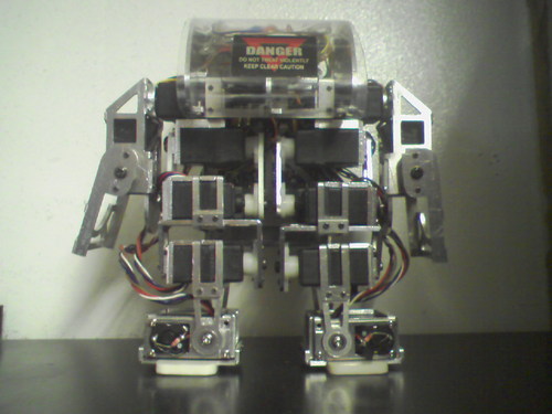 ロボットを趣味でも研究でも作っていたが、〇〇ダムは未だに好きになれない理系社会人9年生. 解析系のお仕事してます.基本的にくだらないことしかつぶやかない；ロボット/工作/映画(アクション、ファンタジー)/ゲーム(スプラ2、キングダムハーツ、etc.)/マンガ(ネギま、キングダム、etc.)/道の駅巡り