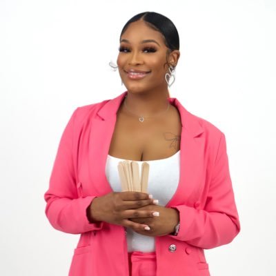 amonibeautyskin's profile picture. There is Beauty in Simplicity 🦋 Skincare Guru & Wax Specialist | SHOP Products Online 💋 IG: @amonibeautyandskin