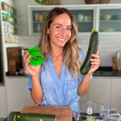 💫1/2Madrid 🦎1/2Formentera 💁🏼‍♀️MasterChef World Brand Ambassador  🥘AMC Brand Ambassador 👩🏼‍🍳Le Cordon Bleu 👩🏼‍💻@viajacomebebe  ✒️El Blog de Celeste