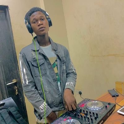 I'm dj swag party 🎉 ginger of Lagos 🌍...