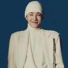 margiela0427's profile picture. You like 마르지엘라~

#비오 #BE'O