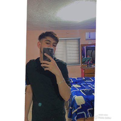 SoyBienFlojo's profile picture. wtf