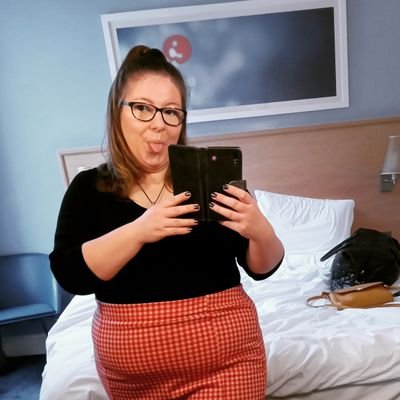 JessBarnes1991's profile picture. Just a girl living in her own little world 🍁