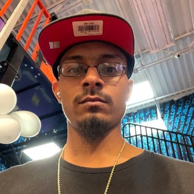 vante_33's profile picture. follow ya boi back