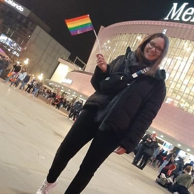 22 - german - she/her/they - 🏳️‍🌈