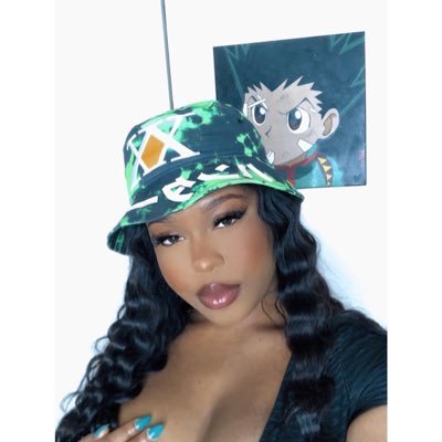 Lehepburn_'s profile picture. 