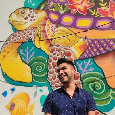 Un morro de 22 años que no le tiene miedo a probar cosas nuevas. Me encanta el marketing digital y trabajo como freelance🤓
El futuro empieza hoy, no mañana