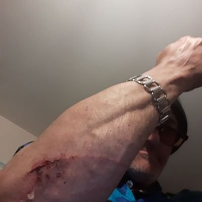 RafaelManuelRi4's profile picture. Well well I'm divorced - live alone with my 4 cats - going shopping - like music - go to pubs etc etc etc etc