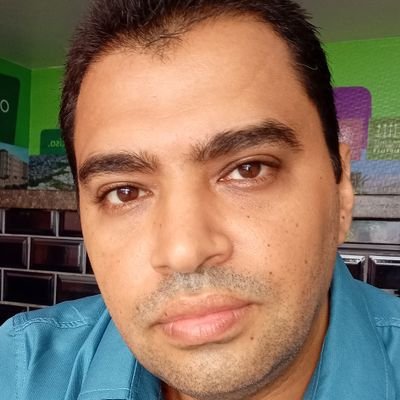 Sou consultor imobiliário, ajudo outros a adquirir conquistas, se estiver visando uma entre em contato comigo.
